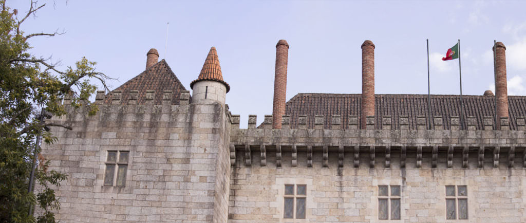 Chimeneas cilíndricas de ladrillo